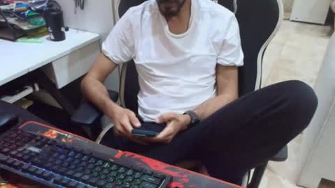 Snapshot of flowthefun chatting on June 2026 07:29:01 PM flowthefun online show from June 2026 07:29:01 PM