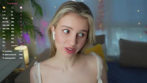 Adeline online show from January 2025 10:55:02 AM