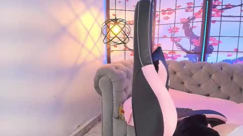  FLUFFY BUBBLE  online show from November 2025 04:12:02 AM