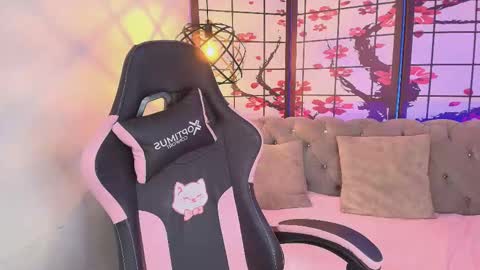  FLUFFY BUBBLE  online show from January 2026 04:18:02 AM