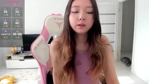 Snapshot of fluffy_rose chatting on June 2026 01:06:01 AM Rose online show from June 2026 01:06:01 AM