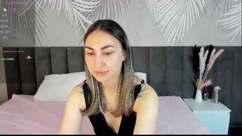 Snapshot of fly_ari chatting on June 2026 01:59:02 AM fly_ari online show from June 2026 01:59:02 AM