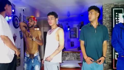 flyckers online show from December 2024 06:42:02 PM