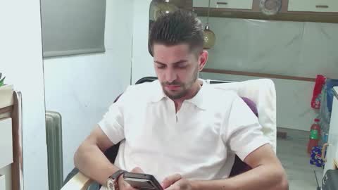 independent model online show from June 2026 06:58:02 PM