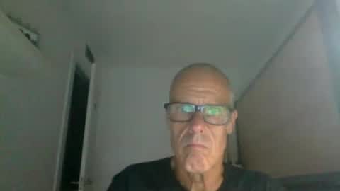 Kenny online show from July 2026 06:57:01 PM