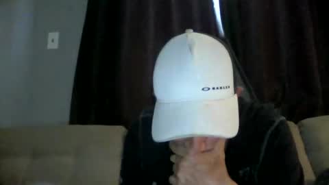 fouraide42 online show from February 2026 08:05:01 PM