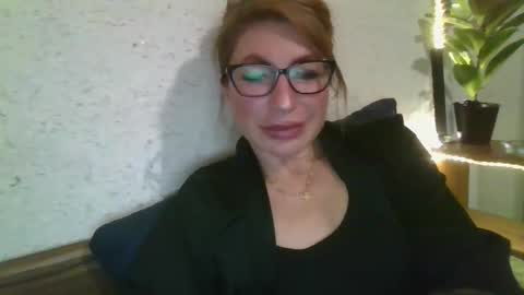 Snapshot of fox_red_lady7 chatting on February 2025 06:31:01 PM fox_red_lady7 online show from February 2025 06:31:01 PM