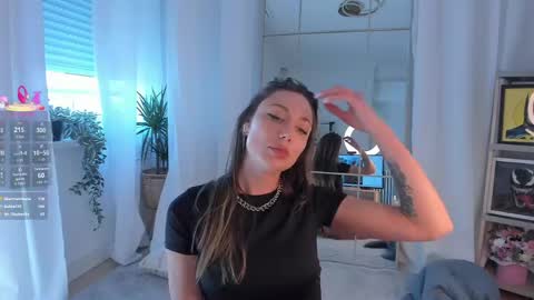 Snapshot of foxe_sailey chatting on April 2026 01:24:01 PM Fox love you online show from April 2026 01:24:01 PM