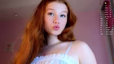 Snapshot of foxxx_tail chatting on July 2026 01:04:02 PM Petra online show from July 2026 01:04:02 PM
