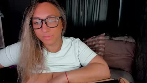 Kris online show from October 2025 01:00:02 AM