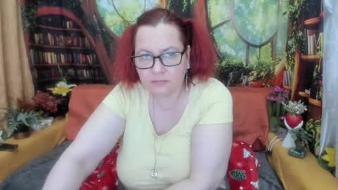Snapshot of foxydesiree chatting on July 2026 10:01:02 PM foxydesiree online show from July 2026 10:01:02 PM