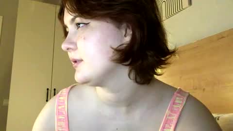 Snapshot of foxydollkate chatting on July 2026 12:40:01 PM Kate online show from July 2026 12:40:01 PM