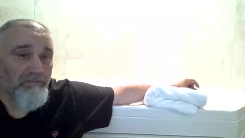 foxyfang online show from May 2026 01:55:01 AM