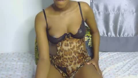 foxypennyy online show from November 2025 06:57:01 AM