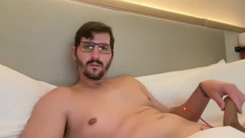 Snapshot of fp004 chatting on October 2025 01:50:02 AM fp004 online show from October 2025 01:50:02 AM