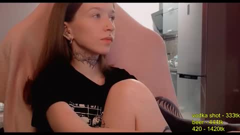 fran_bow online show from October 2025 08:01:01 AM