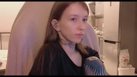 fran_bow online show from November 2025 11:20:01 AM