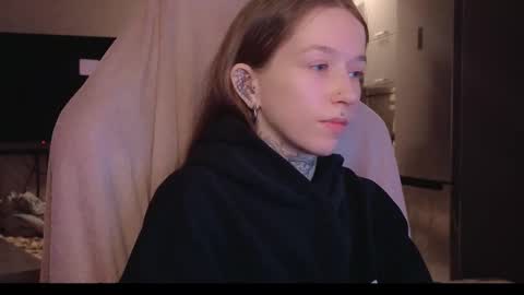 fran_bow online show from February 2026 06:22:01 AM