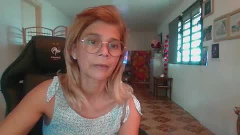 francelune online show from January 2026 12:21:01 PM