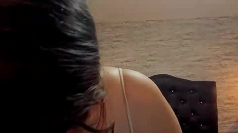          online show from December 2025 02:35:01 PM