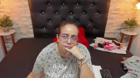 Snapshot of francesca_bbw chatting on April 2026 02:38:01 PM online show from April 2026 02:38:01 PM