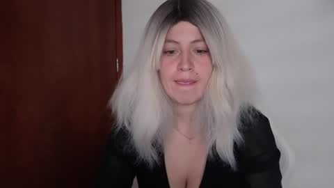 Snapshot of francescaasmith chatting on July 2026 09:43:01 PM Francesca online show from July 2026 09:43:01 PM