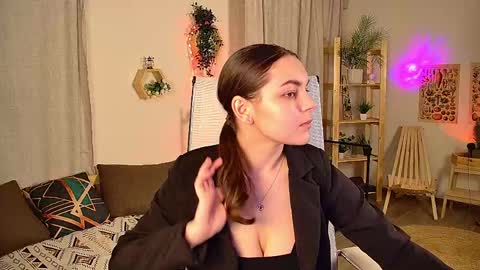 Francesca online show from March 2026 12:20:01 PM