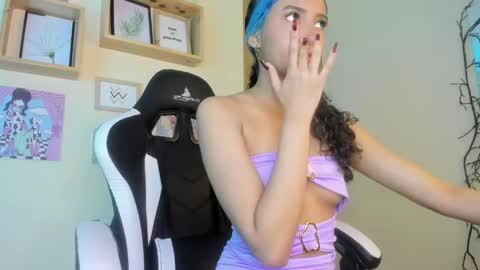 Snapshot of franchezcaa chatting on June 2026 05:30:02 PM franchezcaa online show from June 2026 05:30:02 PM
