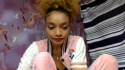 Snapshot of francinoli chatting on June 2026 05:12:01 AM Francinoli online show from June 2026 05:12:01 AM