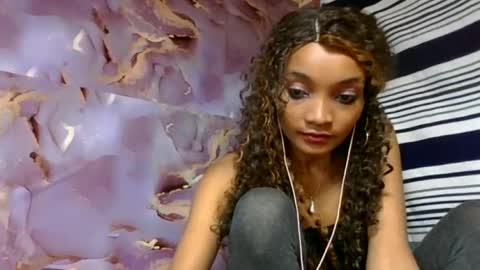 Snapshot of francinoli chatting on June 2026 05:19:02 PM Francinoli online show from June 2026 05:19:02 PM