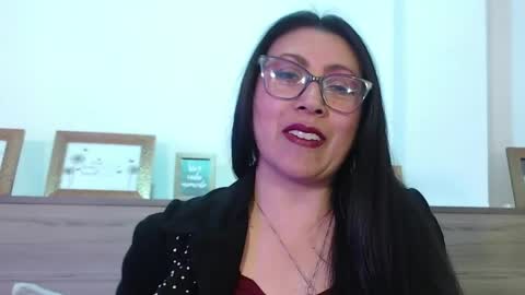 Snapshot of francisca_vera chatting on June 2026 08:37:02 PM francisca_vera online show from June 2026 08:37:02 PM