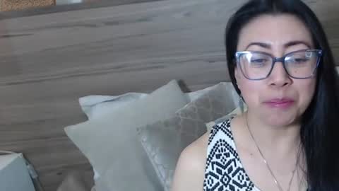 Snapshot of francisca_vera chatting on June 2026 07:59:02 PM francisca_vera online show from June 2026 07:59:02 PM