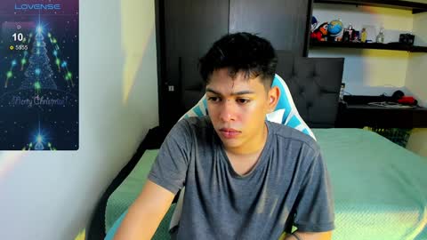 Snapshot of franco_rizzo01 chatting on December 2024 07:54:01 PM frank online show from December 2024 07:54:01 PM