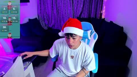 Snapshot of franco_rizzo01 chatting on December 2024 12:18:01 AM frank online show from December 2024 12:18:01 AM