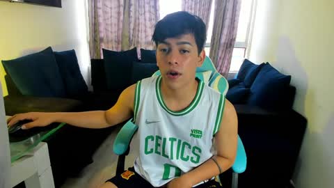 Snapshot of franco_rizzo01 chatting on January 2025 08:04:01 PM frank online show from January 2025 08:04:01 PM