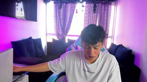 Snapshot of franco_rizzo01 chatting on January 2025 04:11:01 PM frank online show from January 2025 04:11:01 PM