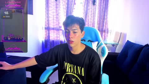 Snapshot of franco_rizzo01 chatting on January 2025 03:18:01 PM frank online show from January 2025 03:18:01 PM