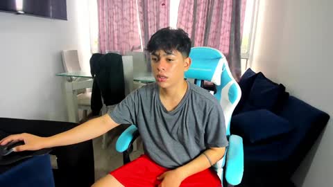 Snapshot of franco_rizzo01 chatting on February 2025 07:59:02 PM frank online show from February 2025 07:59:02 PM