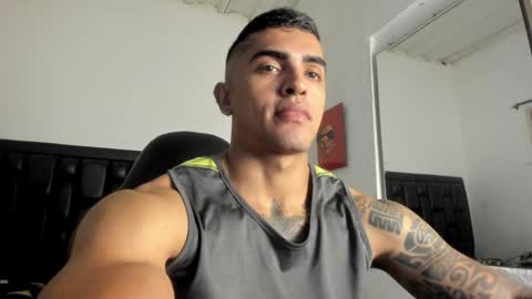 Snapshot of franco_ruiz_ chatting on December 2024 12:44:02 AM franco online show from December 2024 12:44:02 AM