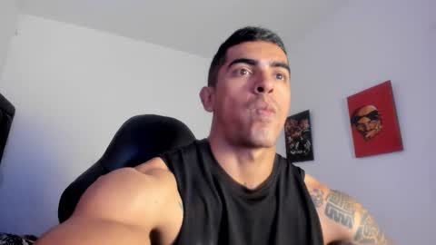 Snapshot of franco_ruiz_ chatting on December 2025 06:15:02 PM franco online show from December 2025 06:15:02 PM