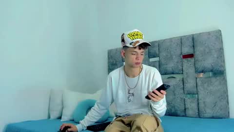 Snapshot of franco_taylor chatting on January 2025 03:54:01 AM Franco taylor online show from January 2025 03:54:01 AM