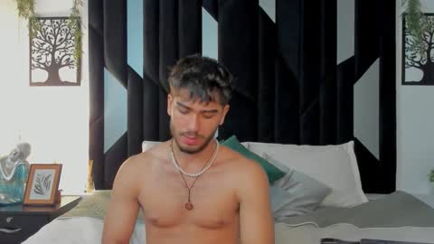 Snapshot of francobanderas1 chatting on September 2025 12:21:02 AM FRANCO online show from September 2025 12:21:02 AM