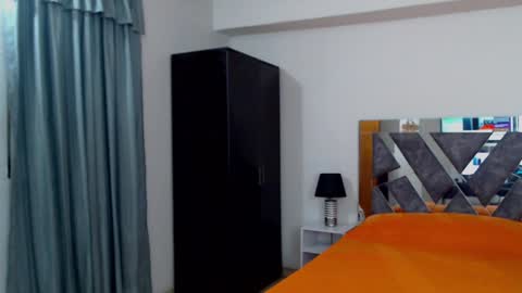 Frank online show from January 2025 03:54:02 AM