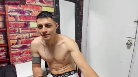 Frank online show from January 2025 04:59:02 PM