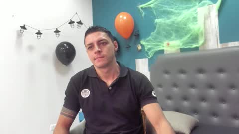 Frank online show from October 2025 08:24:02 PM