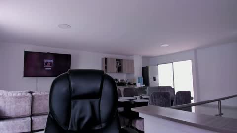 Frank Farrell. Hey remember to give me a thumbs up Ty online show from February 2025 05:33:01 PM