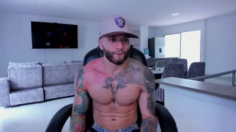 Frank Farrell. Hey remember to give me a thumbs up Ty online show from February 2025 06:00:01 PM