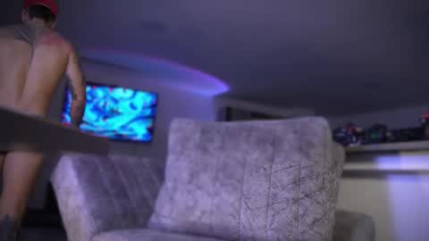 Frank Farrell. Hey remember to give me a thumbs up Ty online show from October 2025 12:19:01 AM