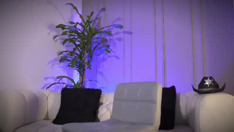 Frank Farrell. Hey remember to give me a thumbs up Ty online show from March 2026 11:10:01 PM