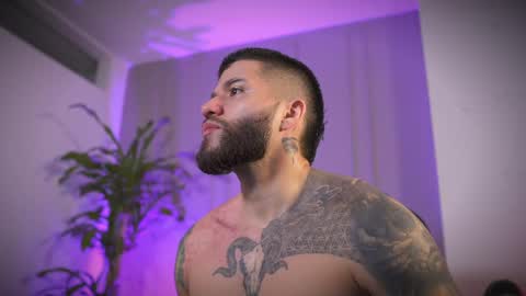 Frank Farrell. Hey remember to give me a thumbs up Ty online show from April 2026 07:44:01 PM